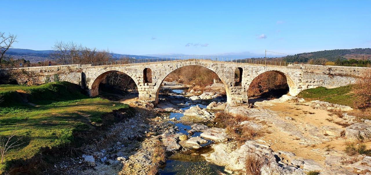 Le Mas Du Colombier Cadenet Εξωτερικό φωτογραφία